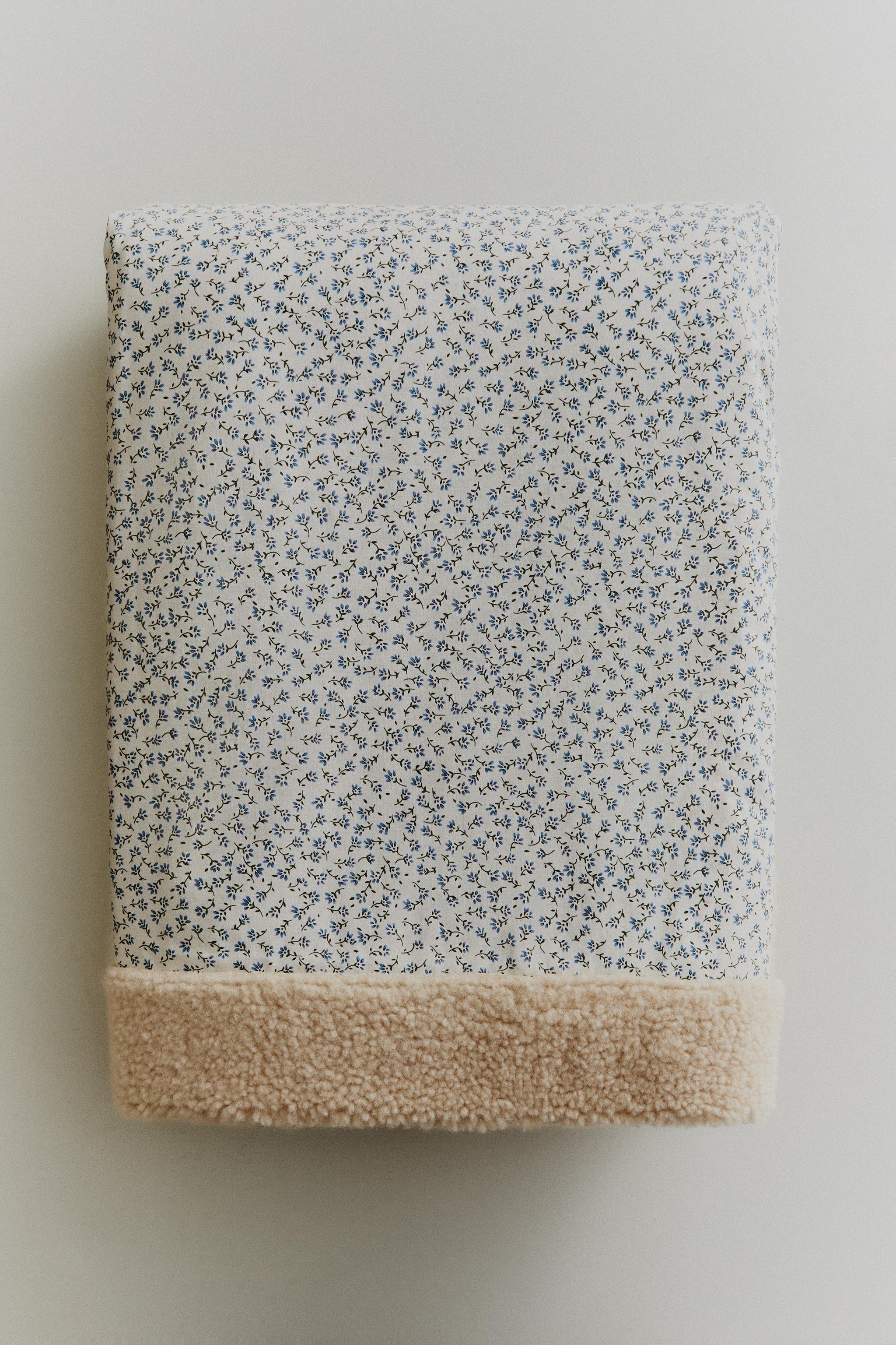COUVERTURE FLEURS ANIMAUX DE COMPAGNIE